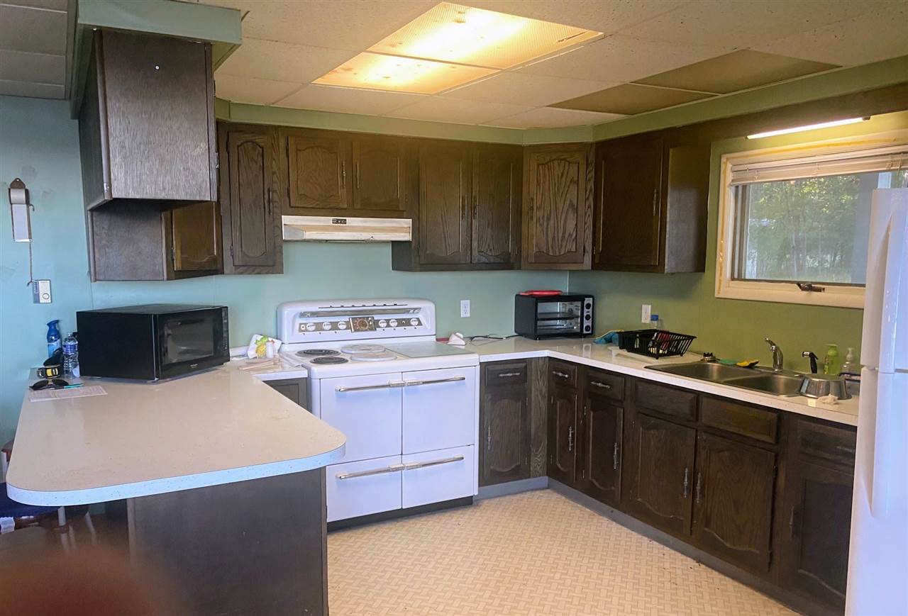 9260 Silver Strand Road Levering MI 49755