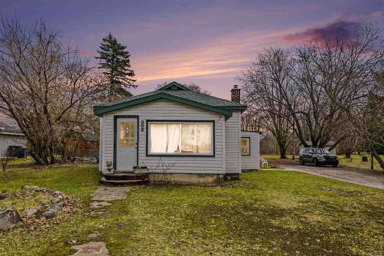 208 N Beech Street Bellaire MI 49615