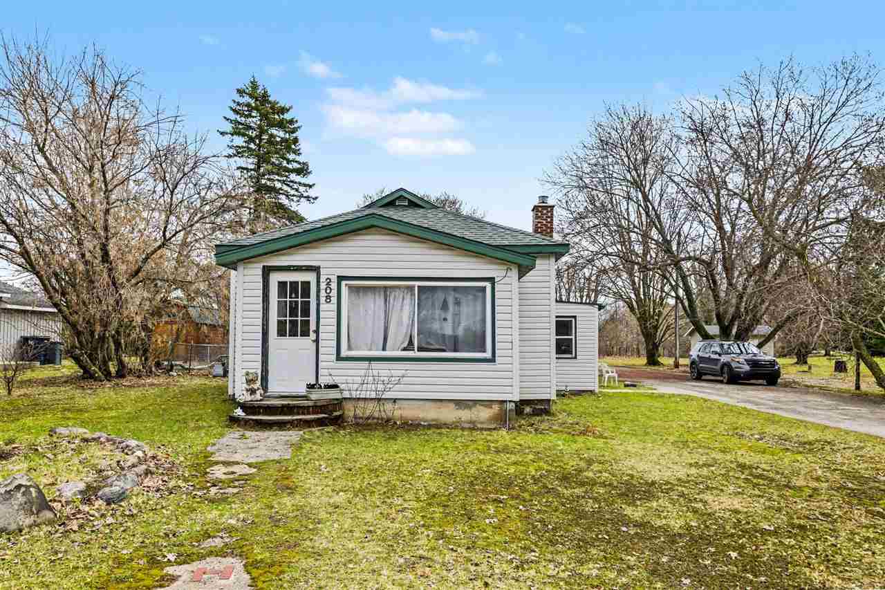 208 N Beech Street Bellaire MI 49615