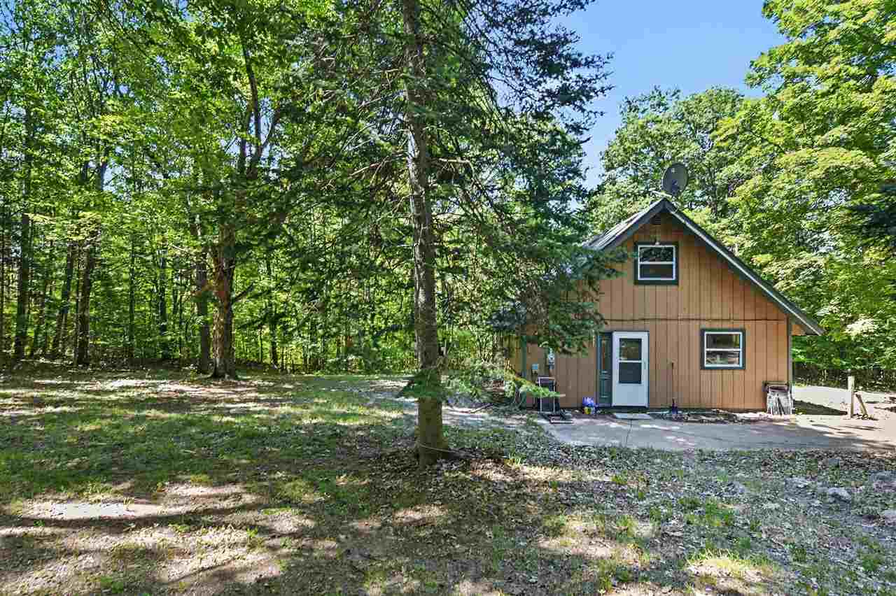 7189 SE Campbell Road Fife Lake MI 49633-8014