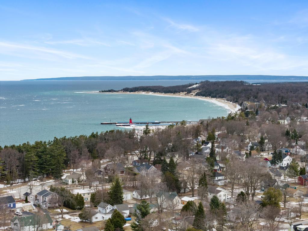 14208 W Garfield Avenue Charlevoix MI 49720