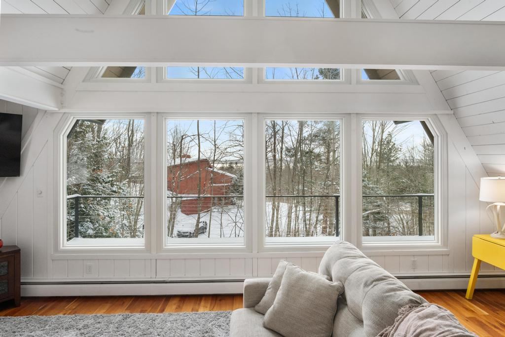 73 Harbor Lane Petoskey MI 49770
