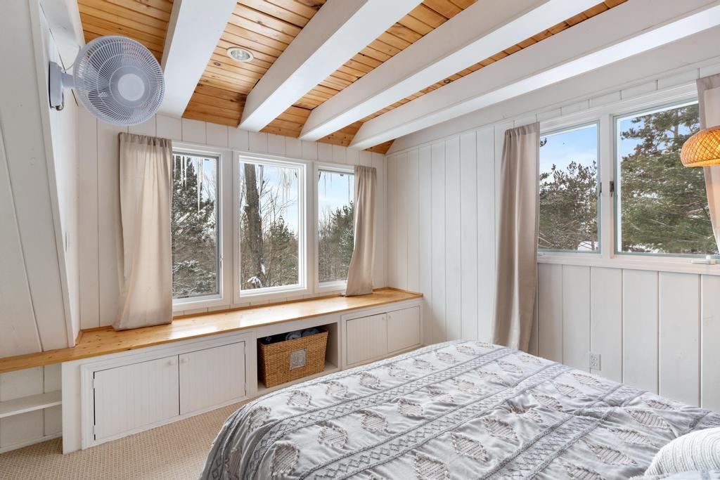 73 Harbor Lane Petoskey MI 49770