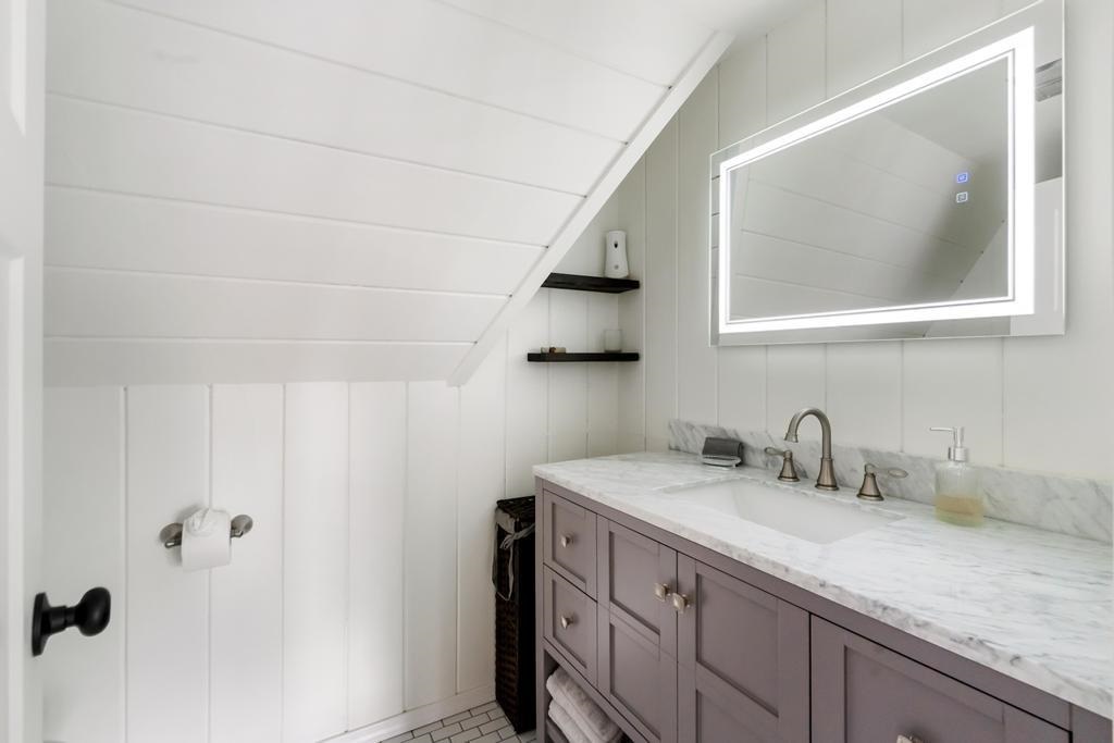 73 Harbor Lane Petoskey MI 49770