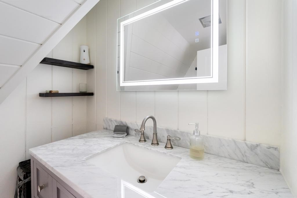 73 Harbor Lane Petoskey MI 49770