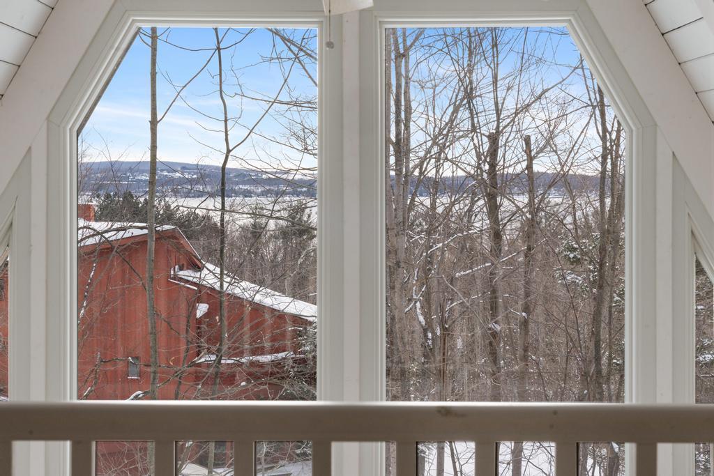 73 Harbor Lane Petoskey MI 49770
