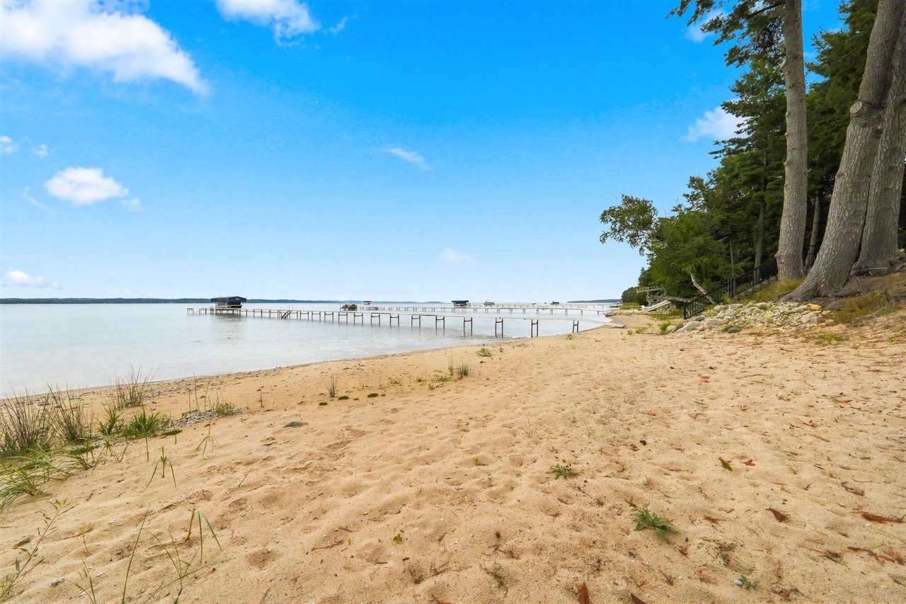 14851 Shipman Road Traverse City MI 49686