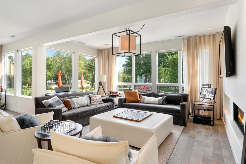 9447 Las Olas Drive Charlevoix MI 49720