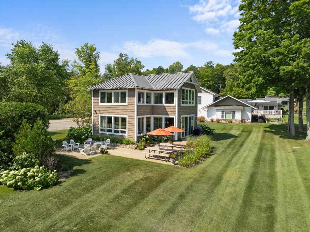 9447 Las Olas Drive Charlevoix MI 49720