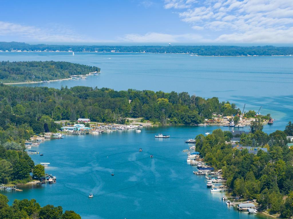 9447 Las Olas Drive Charlevoix MI 49720