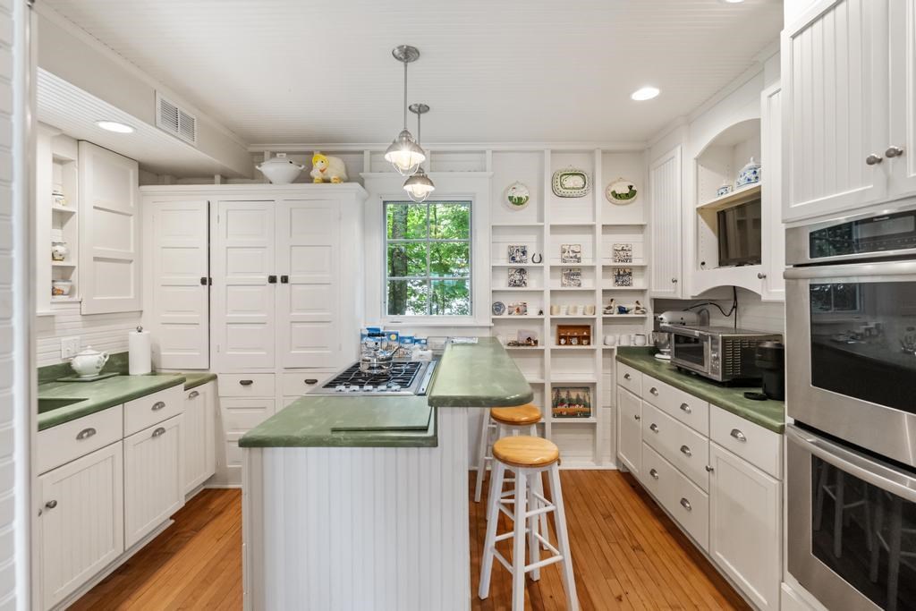 1621 Fern Harbor Springs MI 49740