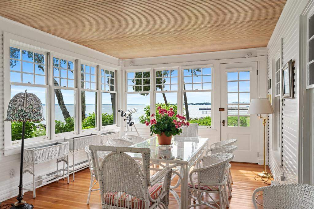 1621 Fern Harbor Springs MI 49740