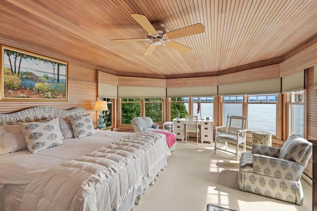 1621 Fern Harbor Springs MI 49740