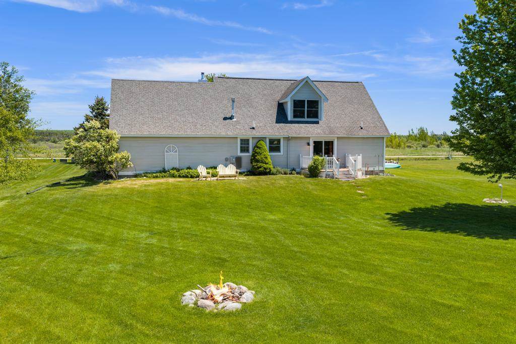 6373 Sunset Boulevard Alanson MI 49706