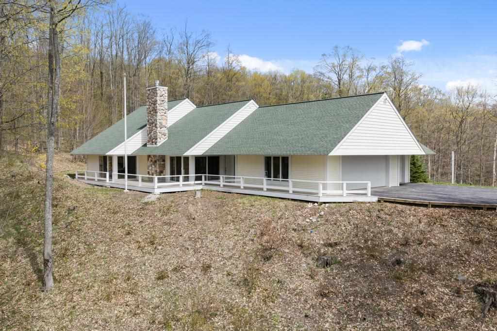 1750 Boyne Cove Boyne City MI 49712