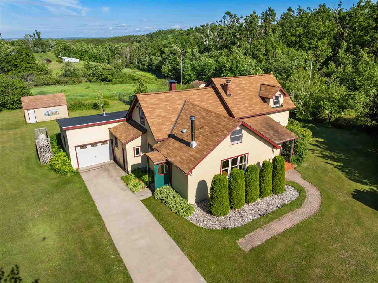 10970 Burnett Road Charlevoix MI 49720