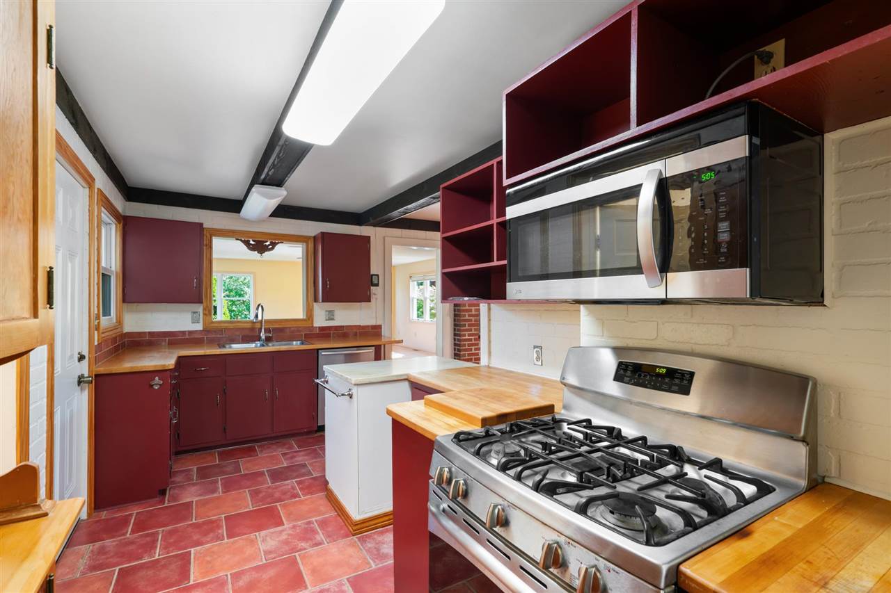 10970 Burnett Road Charlevoix MI 49720