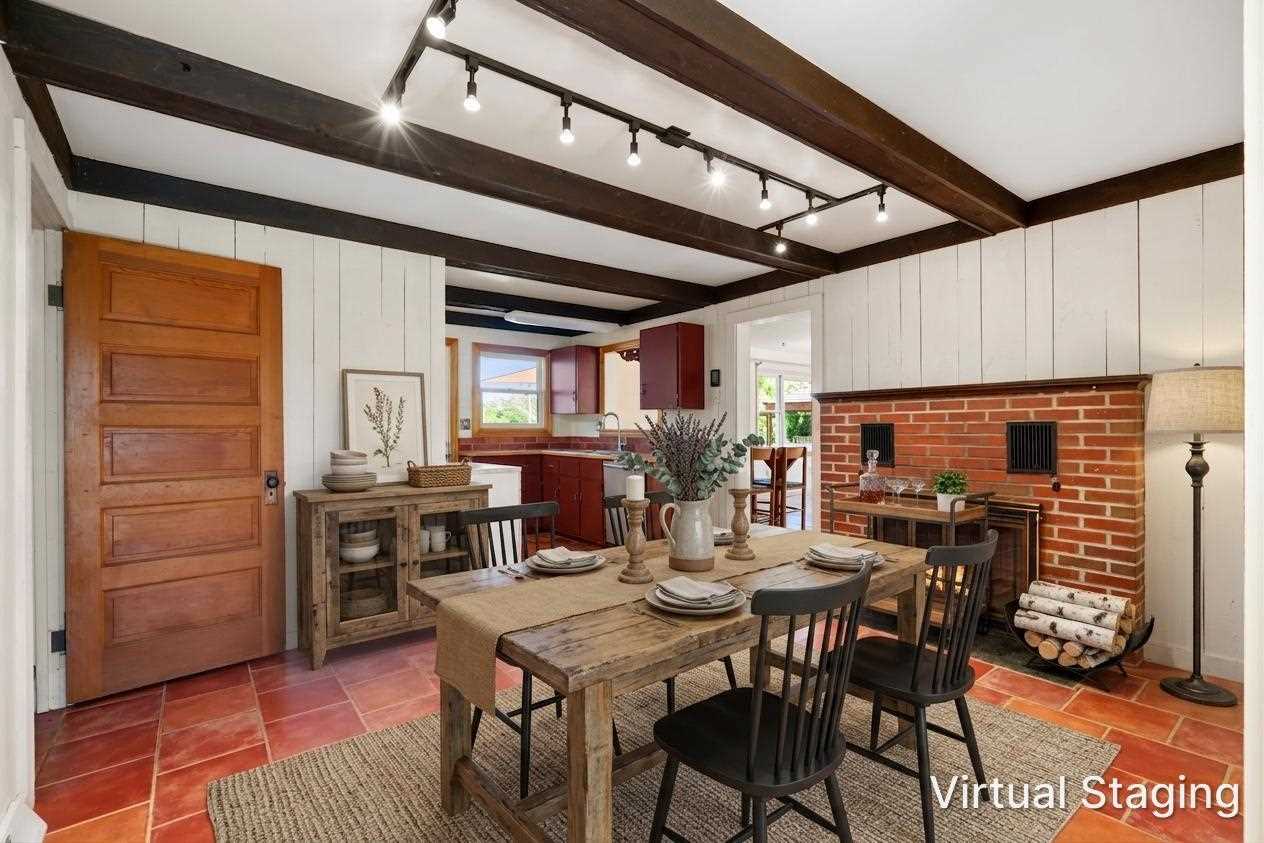 10970 Burnett Road Charlevoix MI 49720