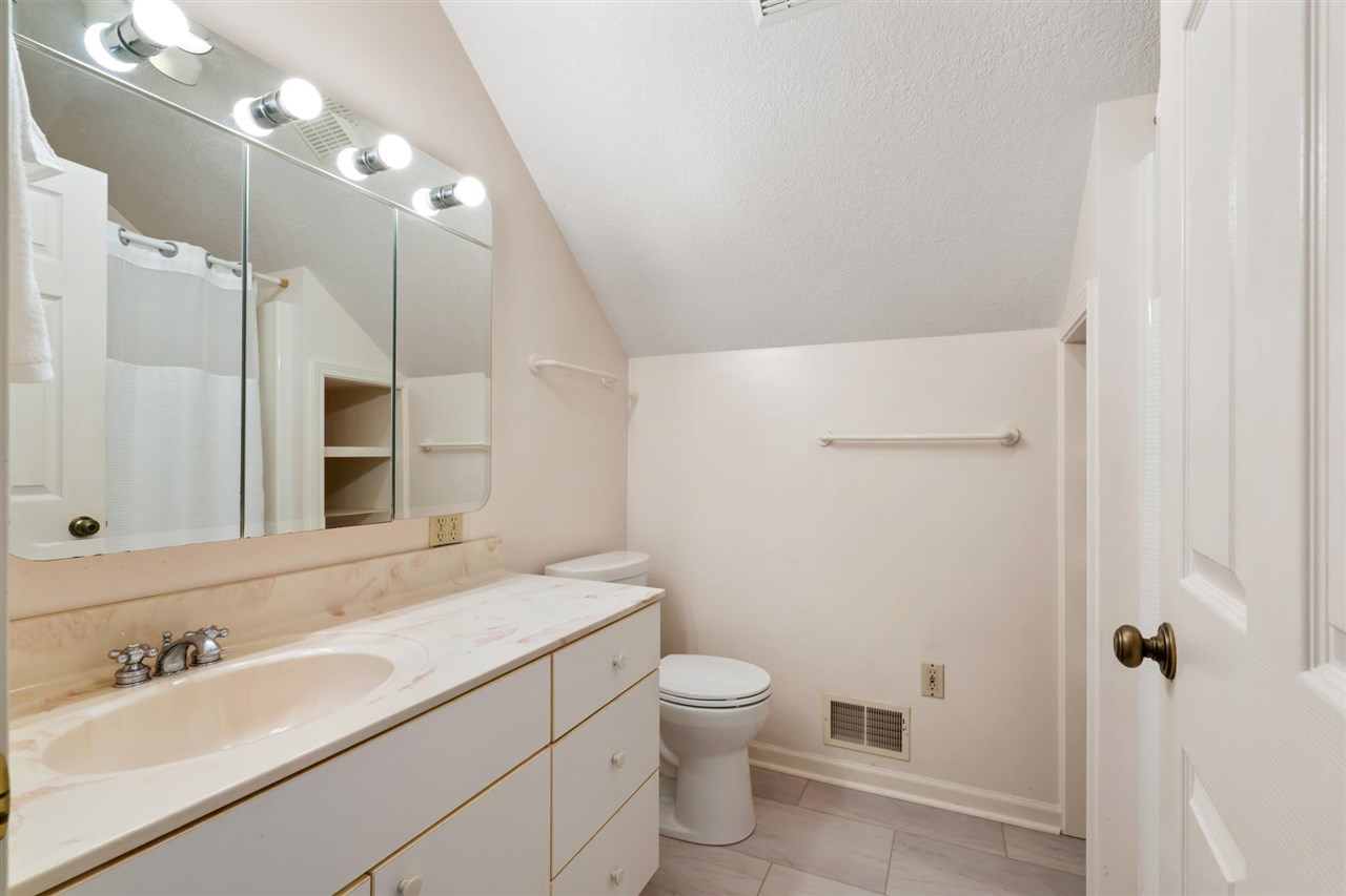 10970 Burnett Road Charlevoix MI 49720