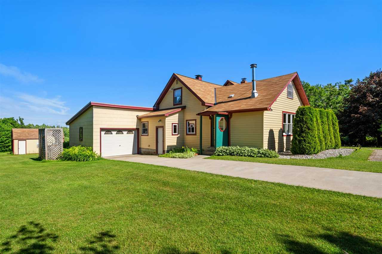 10970 Burnett Road Charlevoix MI 49720