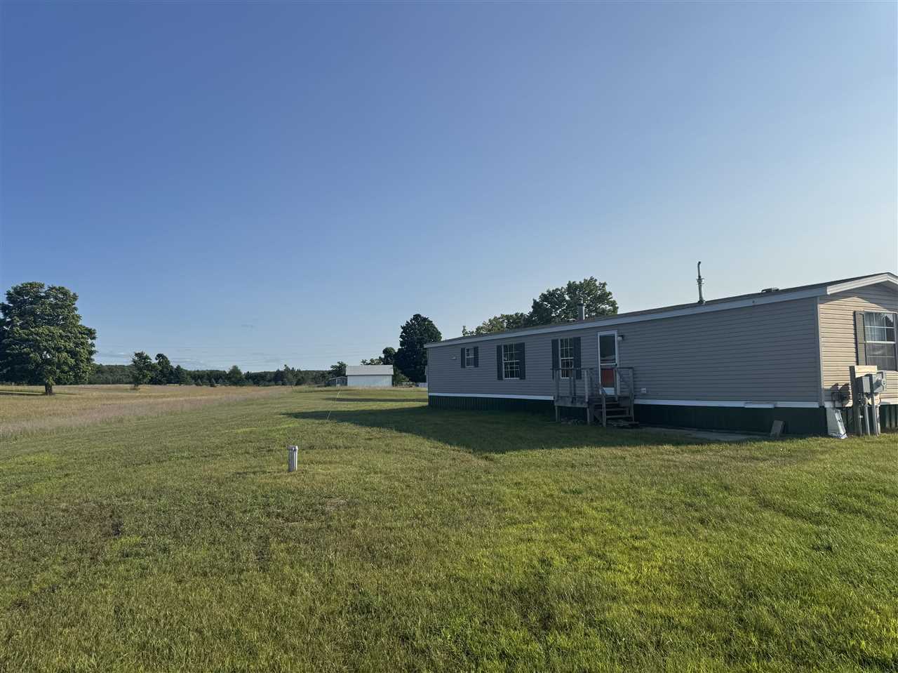 6722 Canby Road Levering MI 49755