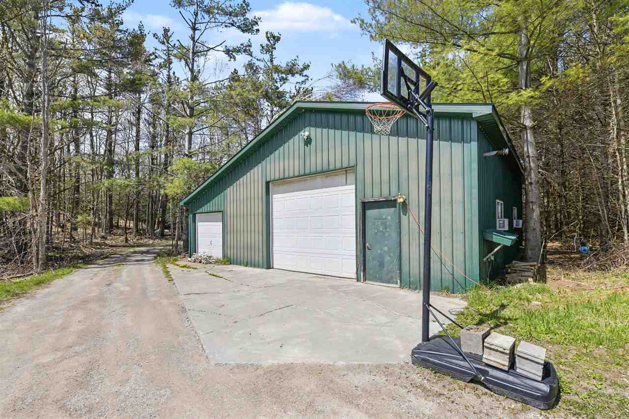 2835 S Barnard Charlevoix MI 49720