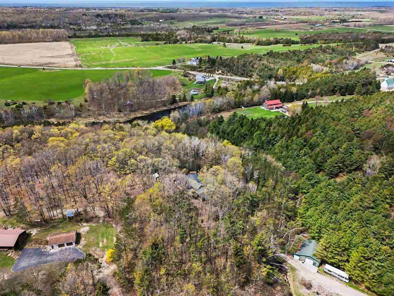 2835 S Barnard Charlevoix MI 49720