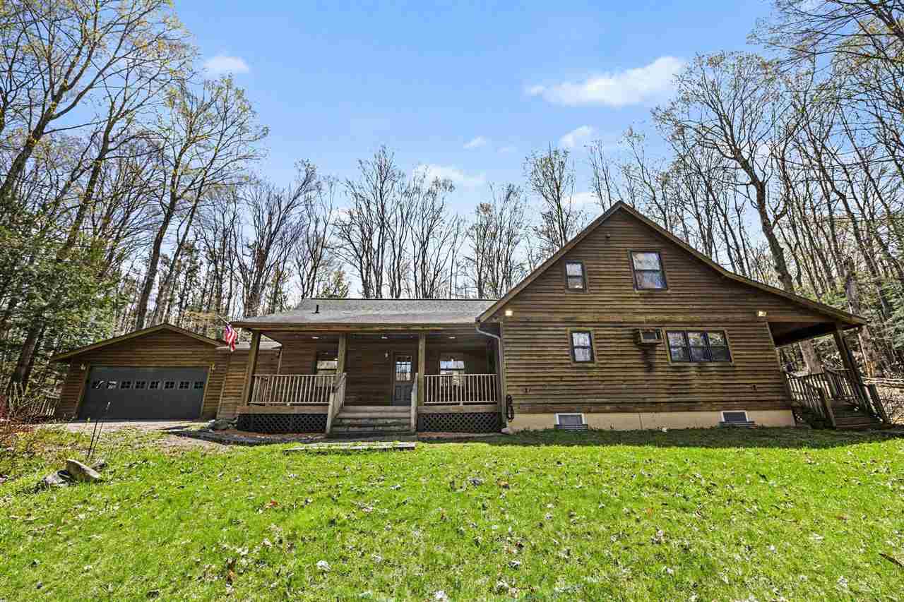 2835 S Barnard Charlevoix MI 49720