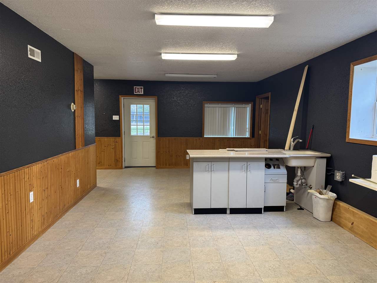 6690 N U.s. 31 Levering MI 49755