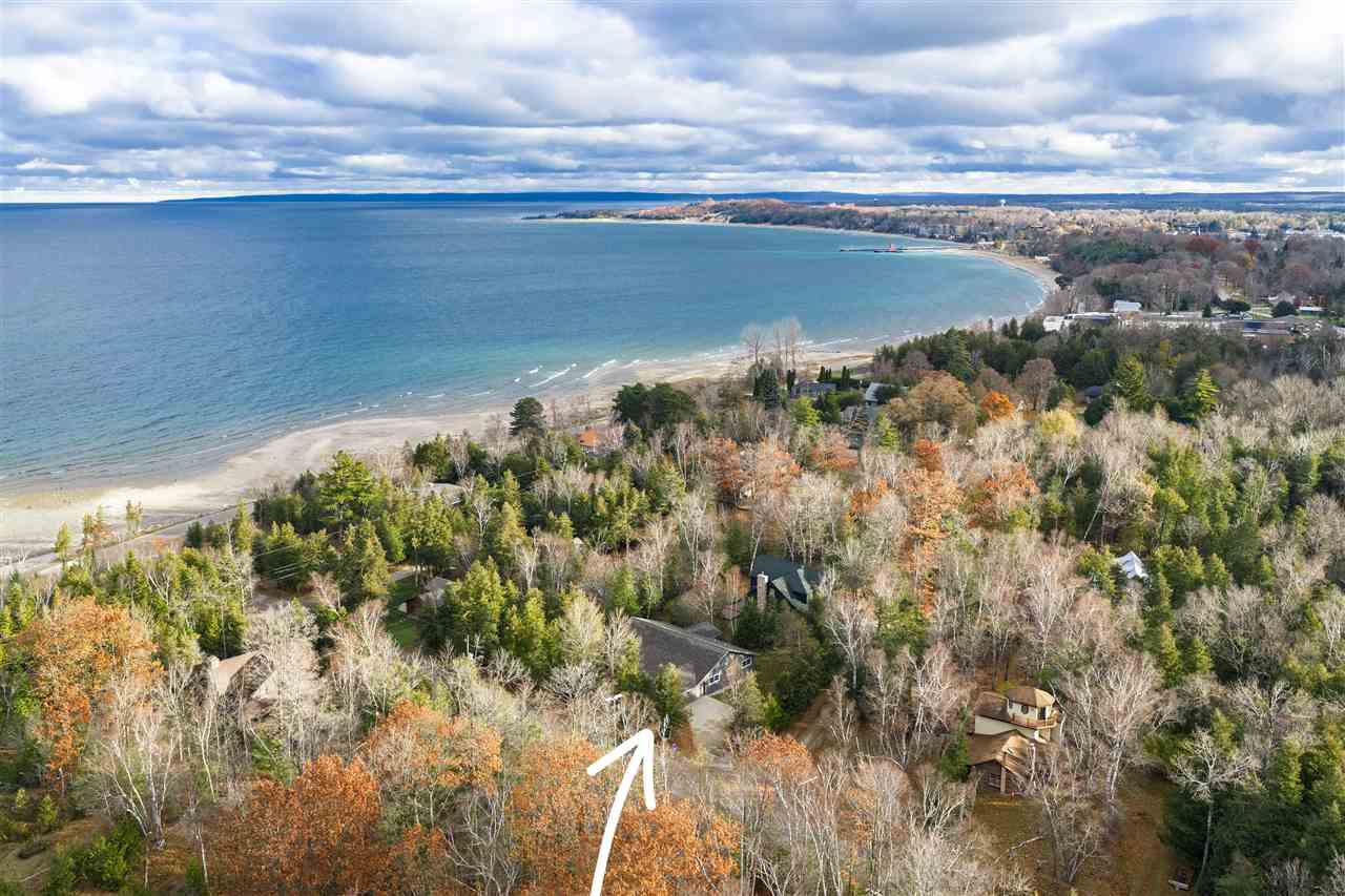 07452 Spring Street Charlevoix MI 49720