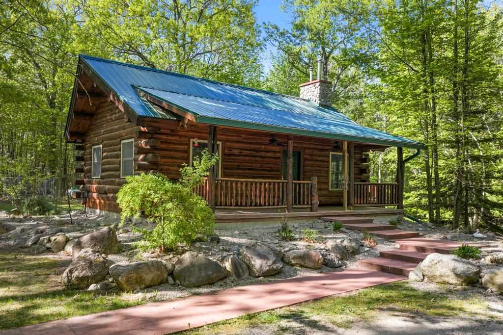 3655 Big Sky Trail Indian River MI 49749