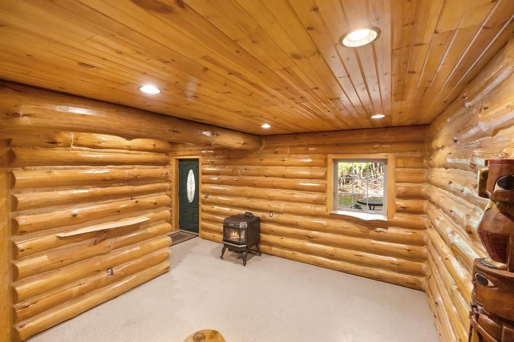 3655 Big Sky Trail Indian River MI 49749