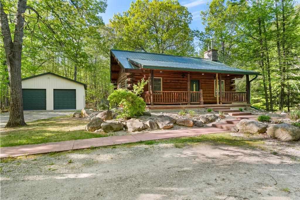 3655 Big Sky Trail Indian River MI 49749