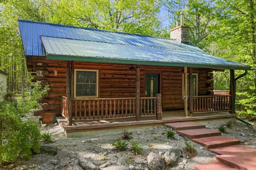 3655 Big Sky Trail Indian River MI 49749