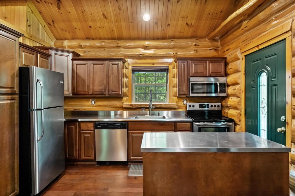 3655 Big Sky Trail Indian River MI 49749