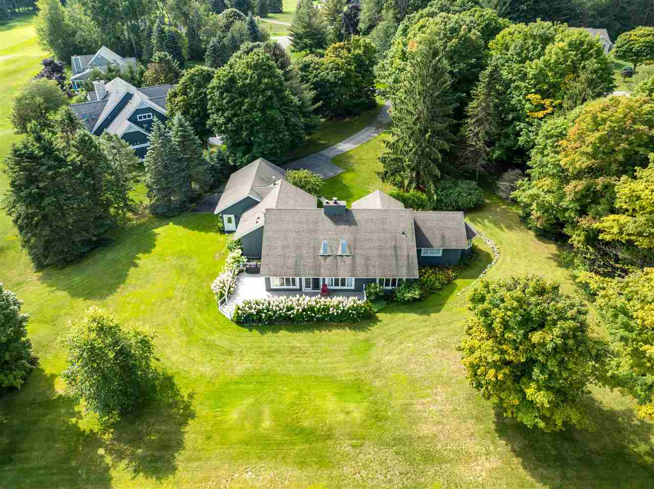 2292 Pinecrest Harbor Springs MI 49740