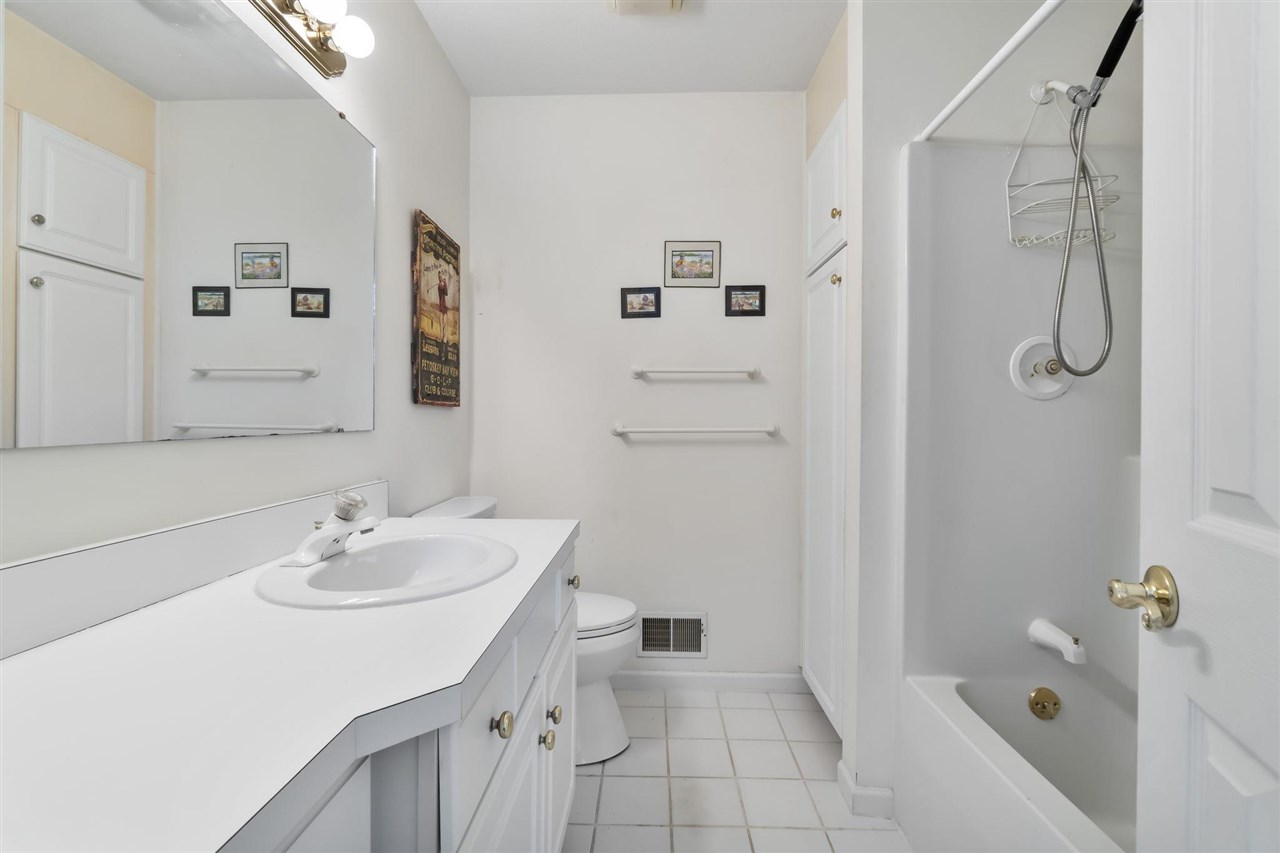 1826 Bluffs Edge Harbor Springs MI 49740