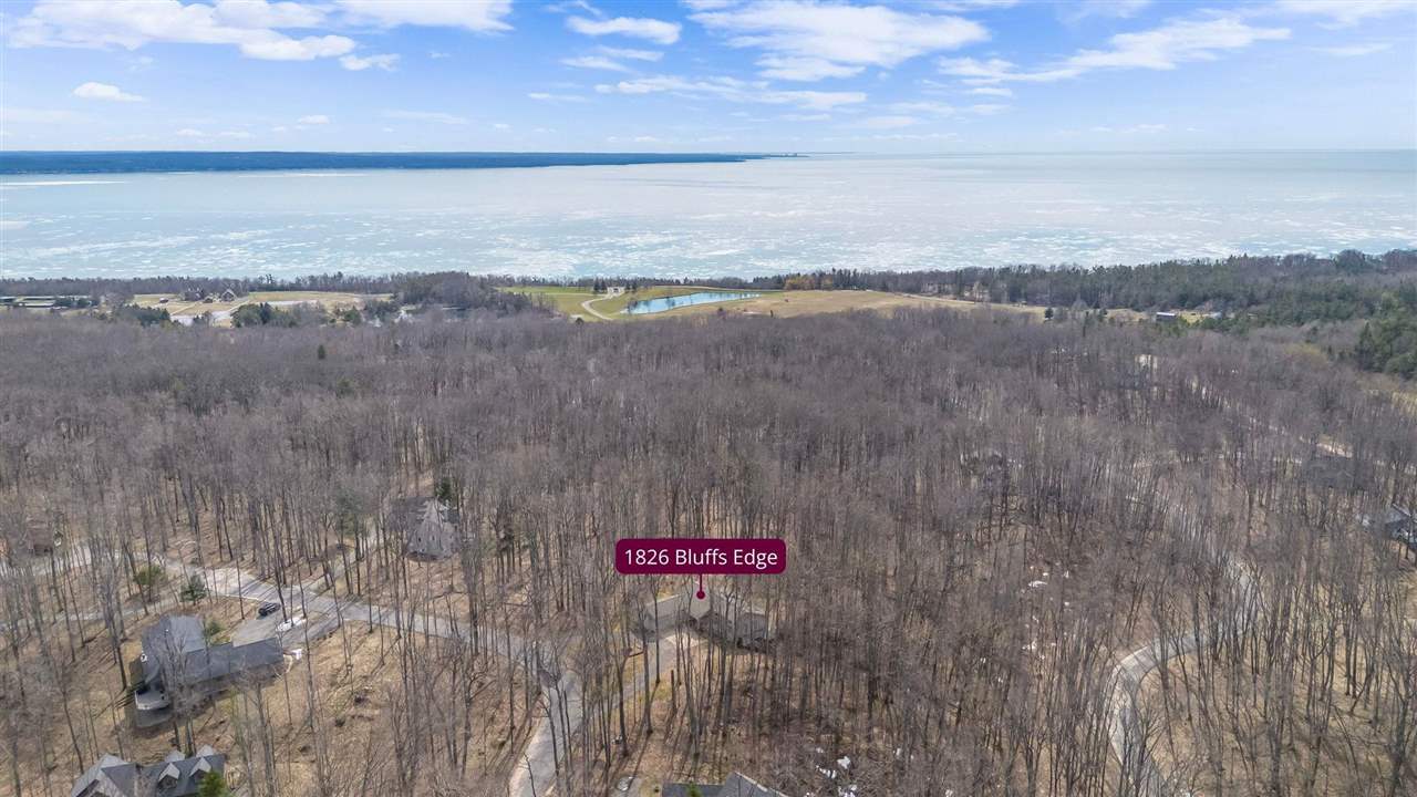 1826 Bluffs Edge Harbor Springs MI 49740