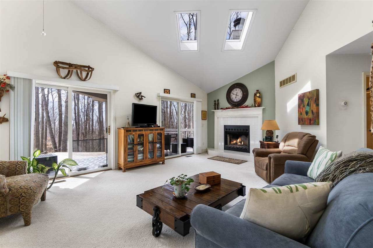 1826 Bluffs Edge Harbor Springs MI 49740