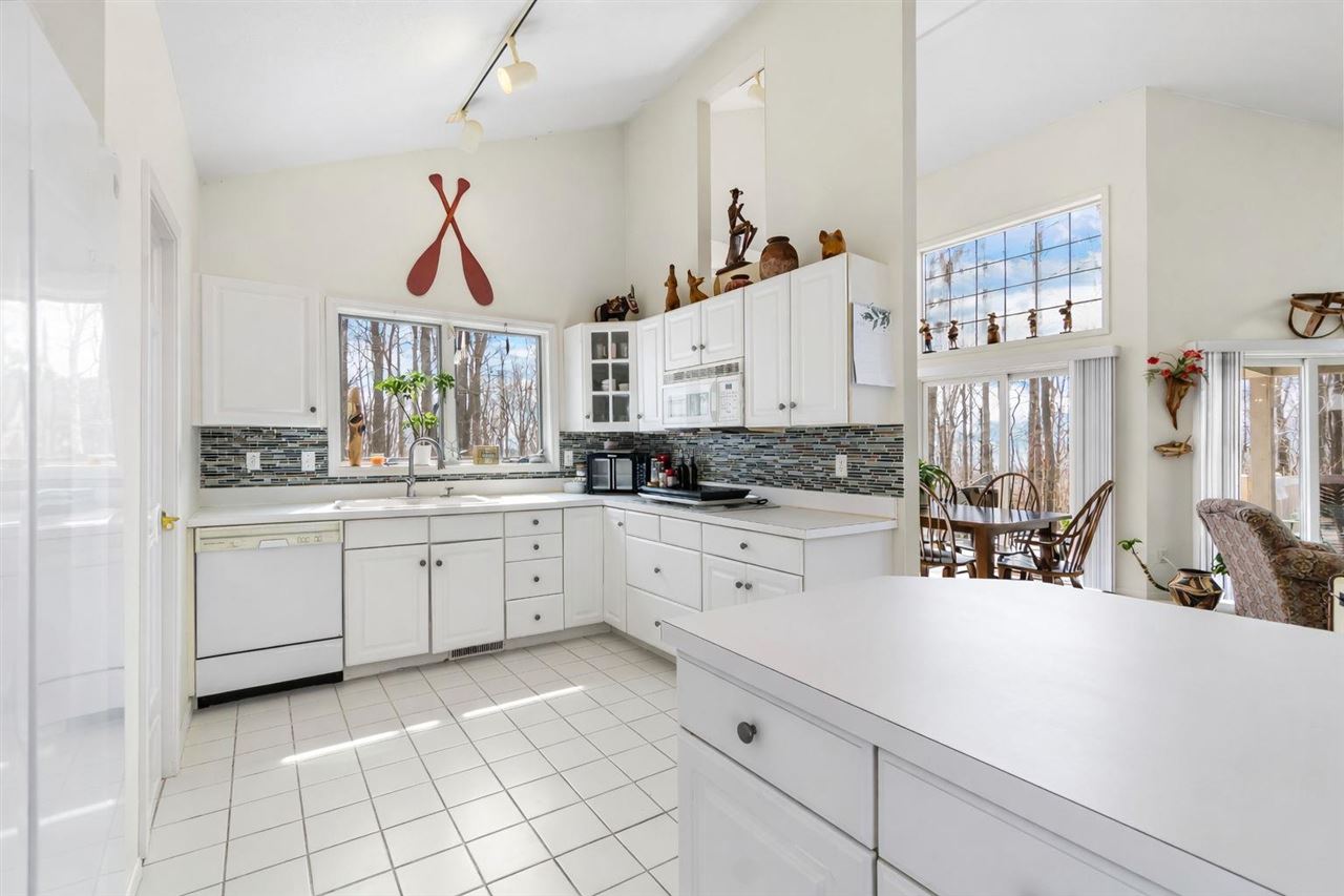 1826 Bluffs Edge Harbor Springs MI 49740