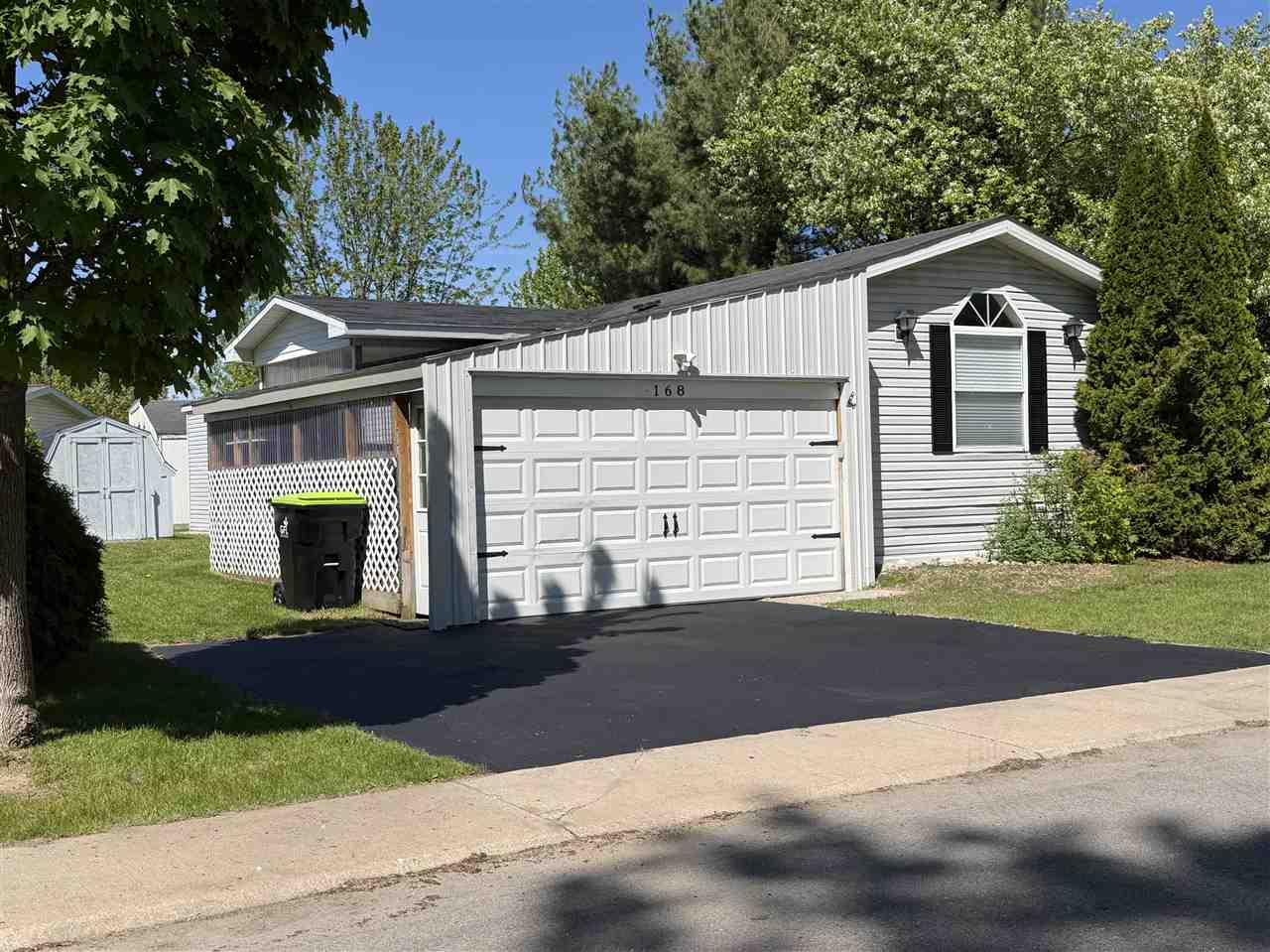 6685 N M-66 Charlevoix MI 49720