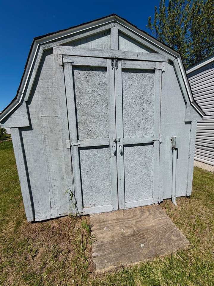6685 N M-66 Charlevoix MI 49720