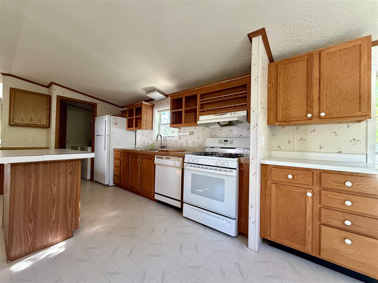 6685 N M-66 Charlevoix MI 49720