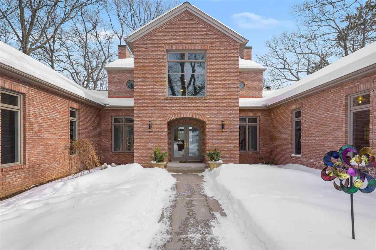 N3870 N Grand Oak Drive Iron Mountain MI 49801
