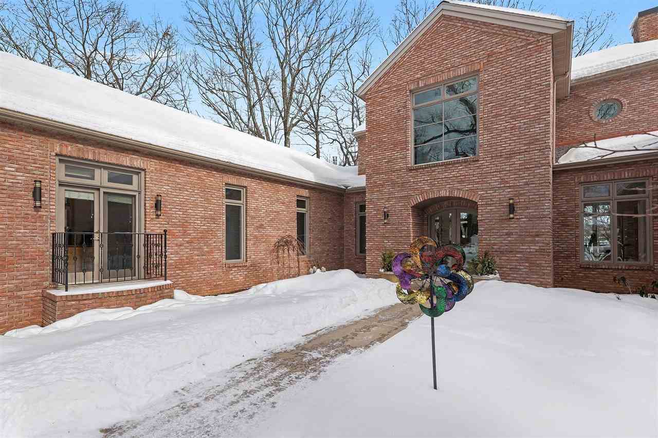 N3870 N Grand Oak Drive Iron Mountain MI 49801