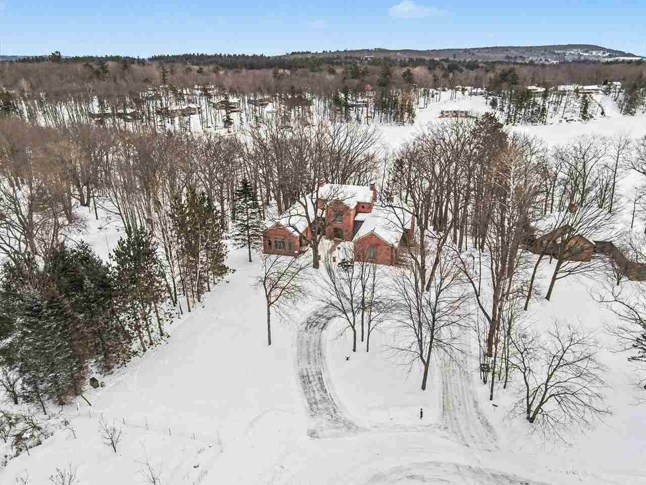 N3870 N Grand Oak Drive Iron Mountain MI 49801