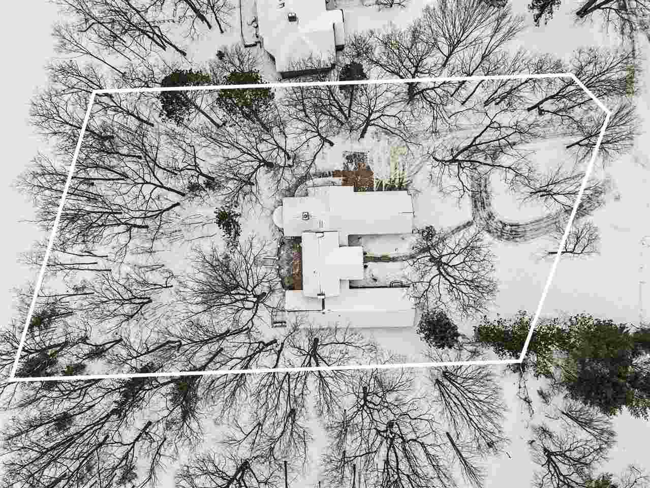N3870 N Grand Oak Drive Iron Mountain MI 49801