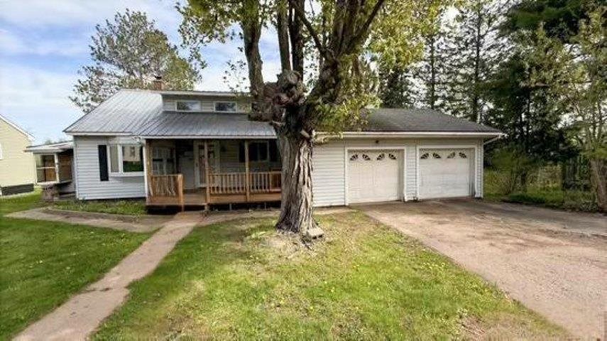 808 E Sellar Street Bessemer MI 49911