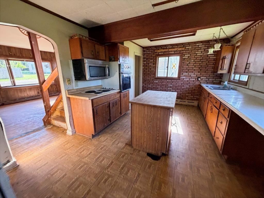 808 E Sellar Street Bessemer MI 49911