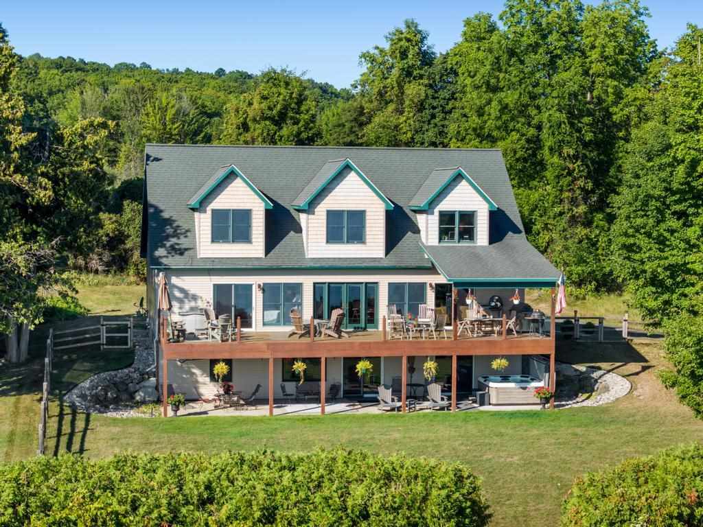 750 Bluewater Trail Boyne City MI 49712
